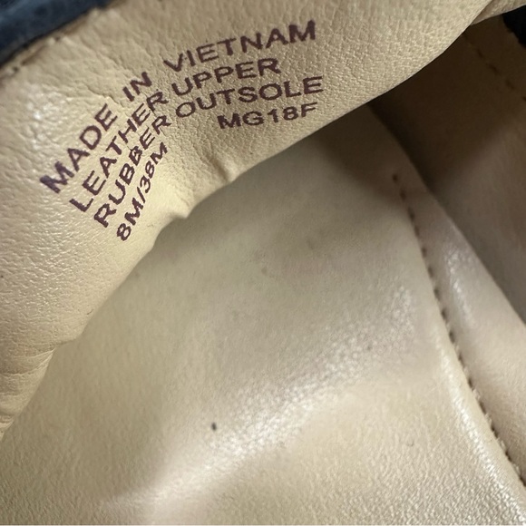 MICHAEL Michael Kors Daisy Suede Moccasin Black 8 Slip On Shoe - Picture 9 of 10